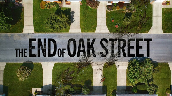 THE END OF OAK STREET (2026) – KETIKA TEMPAT TINGGAL NYAMAN BERUBAH MENJADI TIDAK AMAN
